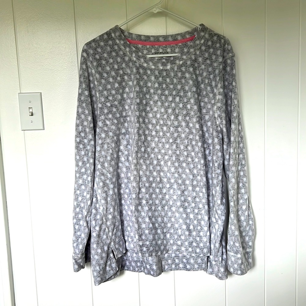 Fuzzy CuddlDuds Comfort Zone gray and white pajama shirt